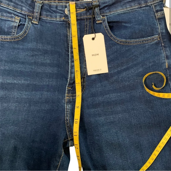 High-Rise,  Relaxed fit, Tapered leg Mom Skinny Jeans Forever 21 size 29 (blue) - Picture 5 of 12